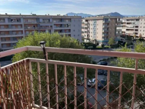 Izdavanje, jednosoban stan, 52m², City Kvart, Podgorica - image 9