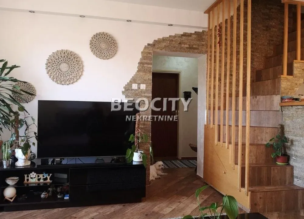Sale, four bedroom apartment, 95m², Adamovićevo Naselje, Novi Sad Sve Podlokacije