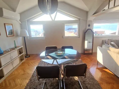 Izdavanje, trosoban stan, 88m², Centar, Tivat - image 3