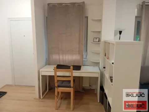 Izdavanje, jednosoban stan, 38m², Centar, Novi Sad - image 6