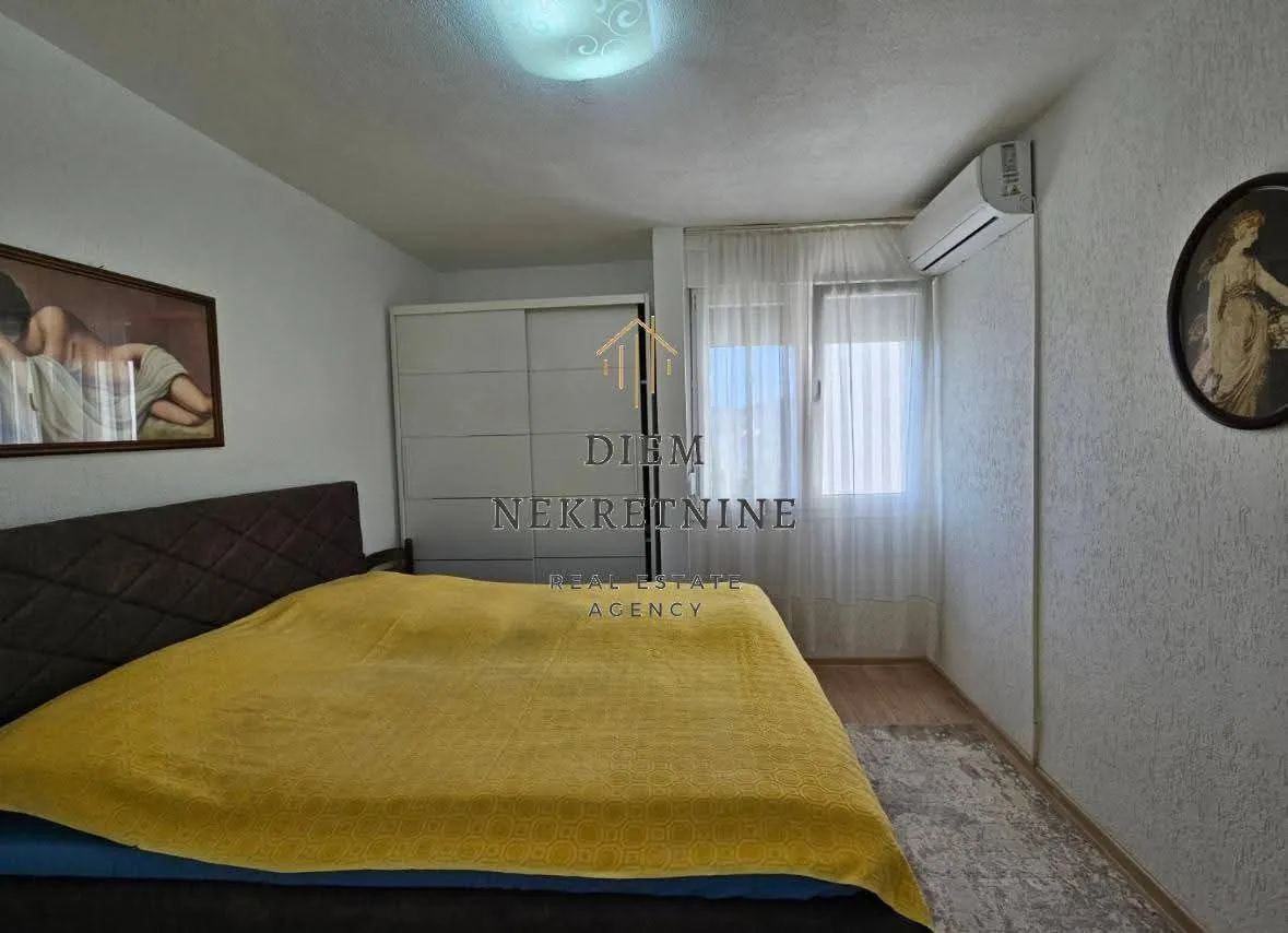 Sale, three bedroom apartment, 84m², Centar, Bar