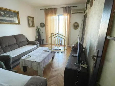 Prodaja, jednosoban stan, 61m², Stari Aerodrom, Podgorica - image 2