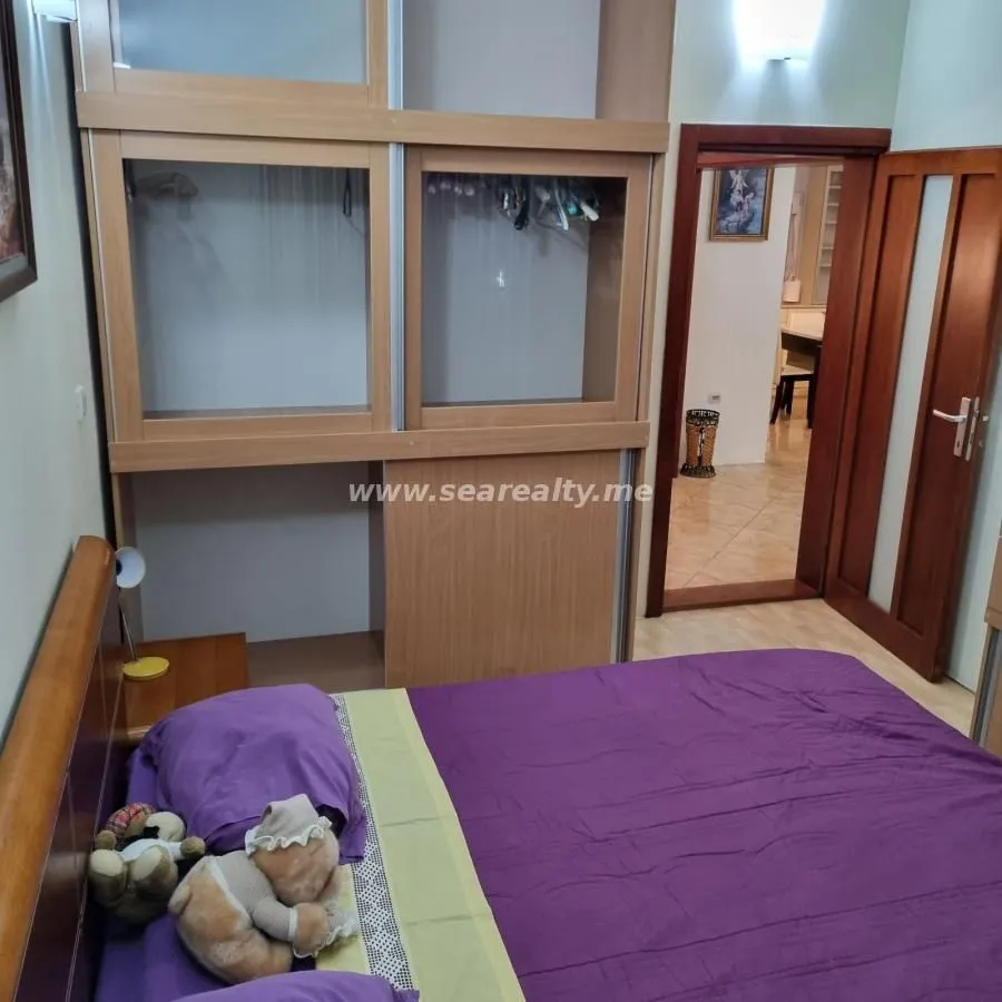 Rent, apartment, 103m², Centar, Tivat
