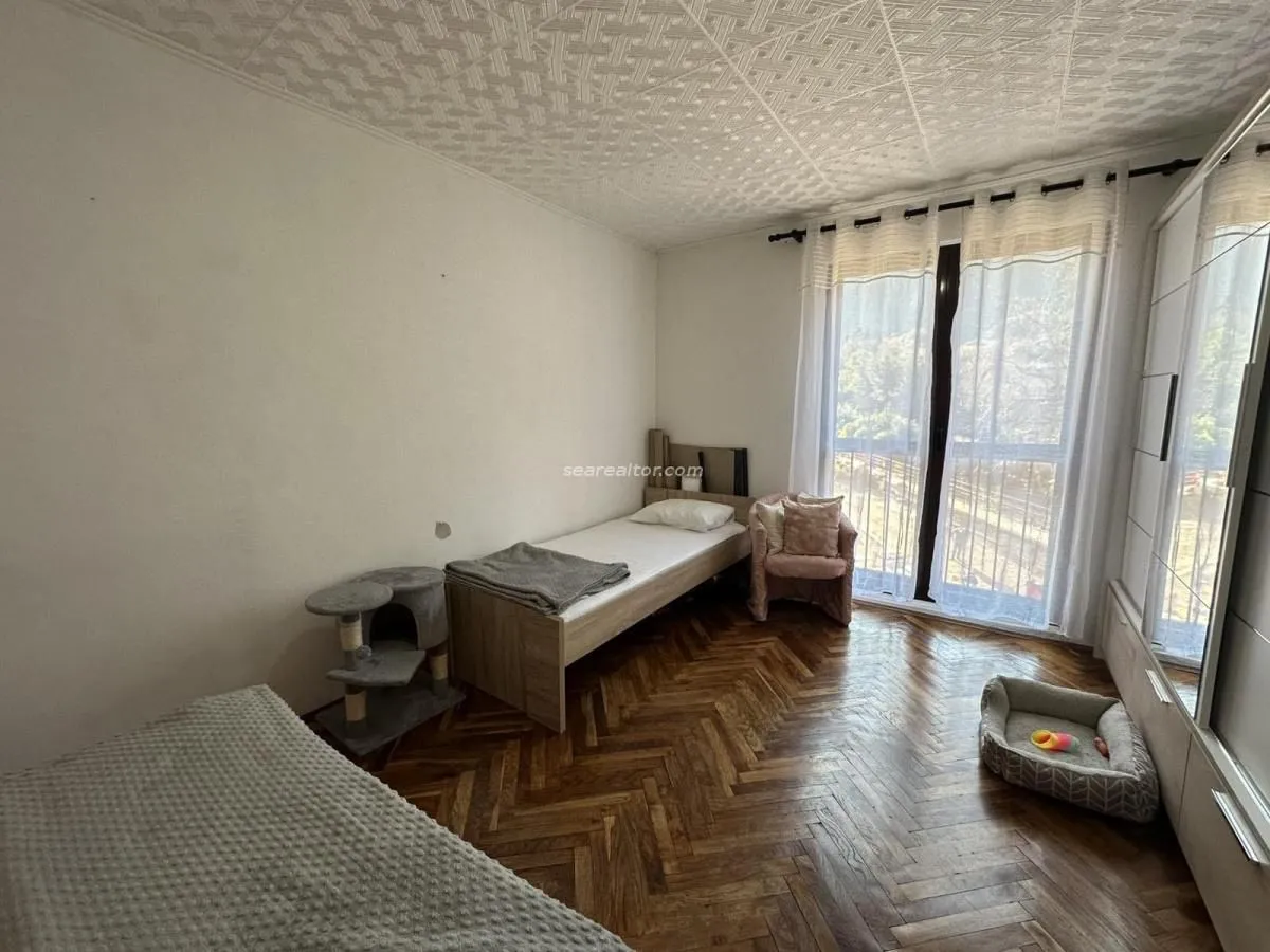 Prodaja, jednosoban stan, 46m², Škaljari, Kotor