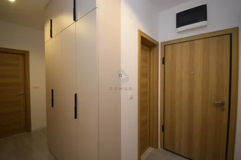 Rent, two bedroom apartment, 76m², New City, Podgorica - image 10