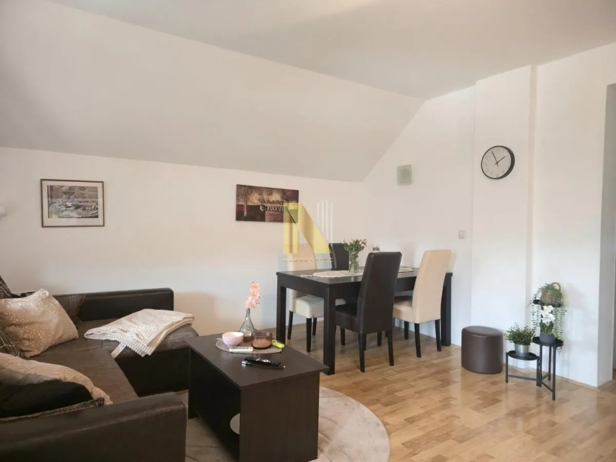 Prodaja, kuća, 125m², Vidovdansko naselje, Novi Sad Sve Podlokacije