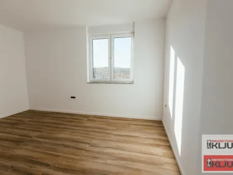 Prodaja, četvorosoban stan, 116m², Petrovaradin, Novi Sad - image 9