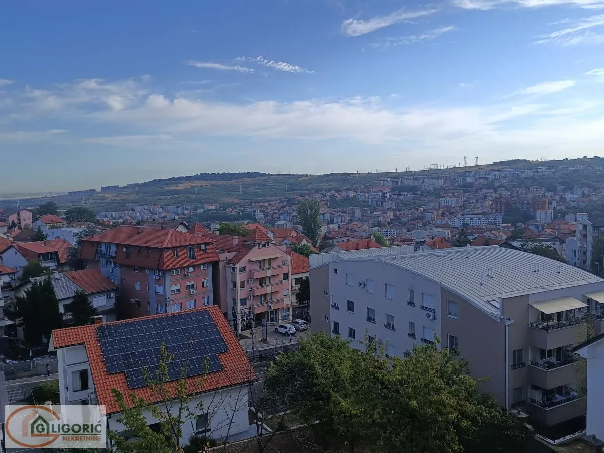 Pogled na grad sa nekretnine.