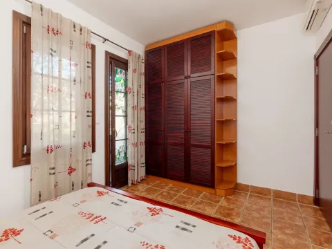 Prodaja, dvosoban stan, 84m², Kostanjica, Kotor - image 10