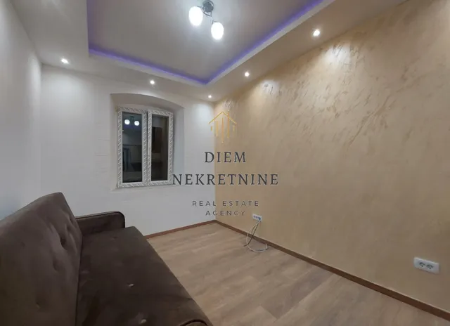 Rent, one bedroom apartment, 40m², Stari Grad Kotor, Kotor
