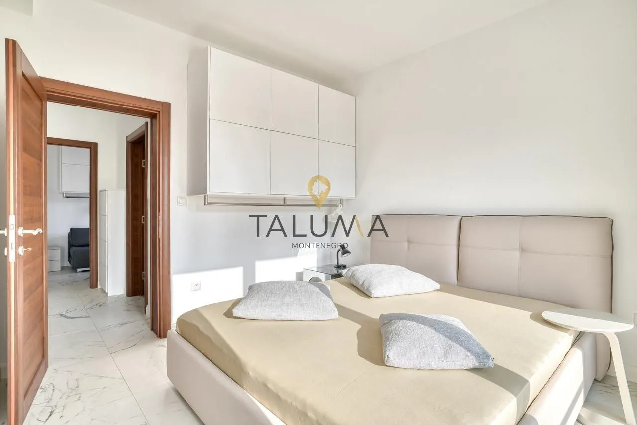 Sale, two bedroom apartment, 60m², Petrovac, Budva