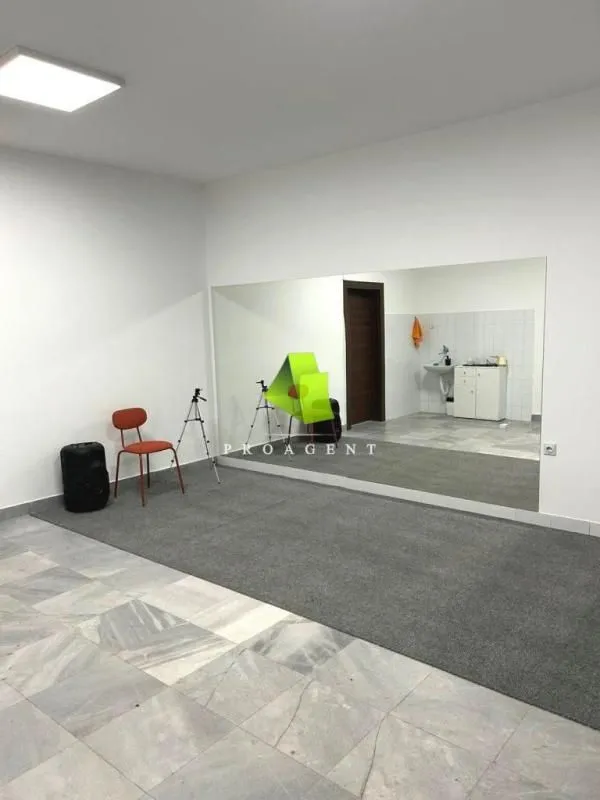 Rent, office space, 40m², Pantelej, Niš