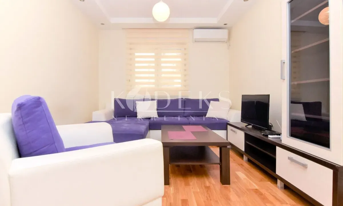 Izdavanje, jednosoban stan, 39m², City Kej, Podgorica