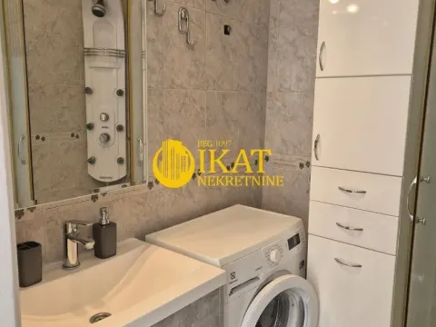 Rent, two bedroom apartment, 40m², Stari Grad, Beograd - image 6