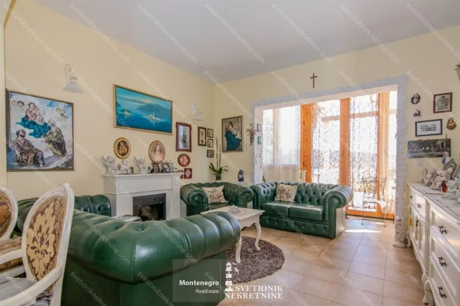 Prodaja, dvosoban stan, 182m², Savina, Herceg Novi