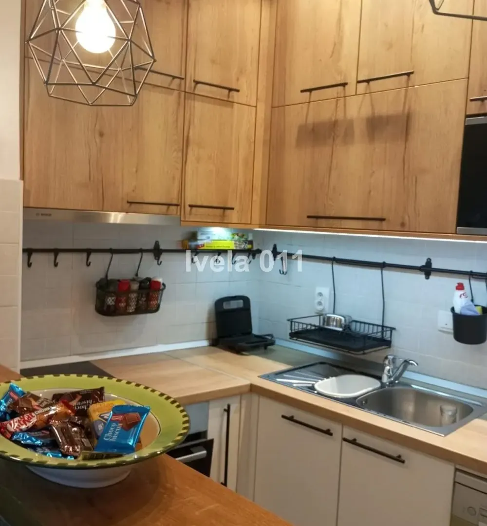Prodaja, dvosoban stan, 40m², Đeram Pijaca, Beograd