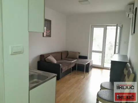 Rent, studio apartment, 27m², Salajka, Novi Sad Sve Podlokacije