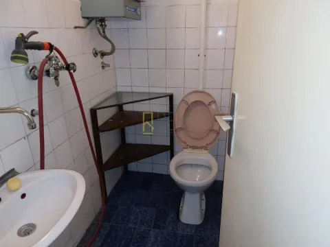 Prodaja, poslovni prostor, 50m², Pobrežje, Podgorica - image 3