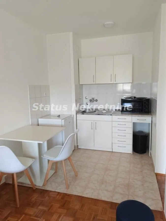 Rent, studio apartment, 33m², Novo naselje, Novi Sad