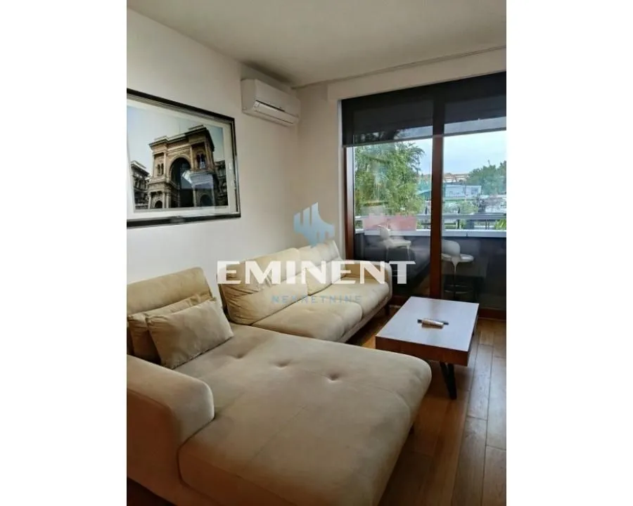 Izdavanje, stan, 65m², Novi Beograd Sve Podlokacije, Beograd