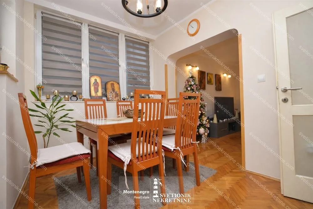 Prodaja, trosoban stan, 100m², Topla, Herceg Novi