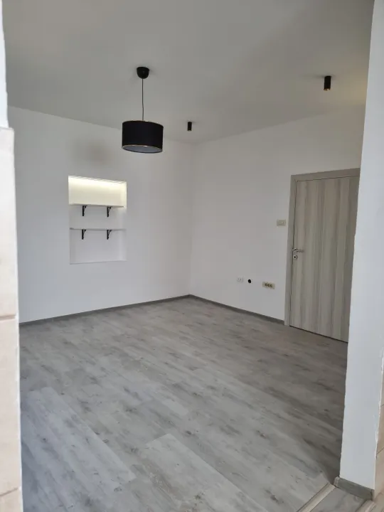 Rent, office space, 60m², Stari Aerodrom, Podgorica