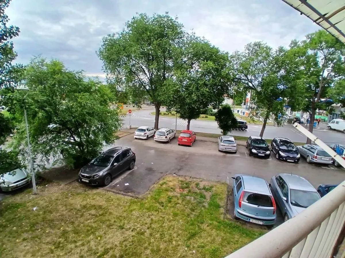 Izdavanje, dvosoban stan, 58m², Vašarište, Jagodina