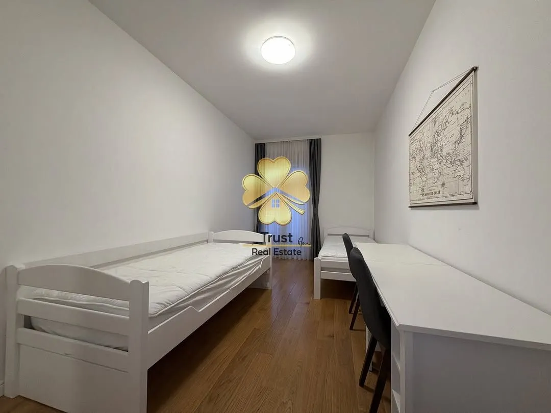 Izdavanje, dvosoban stan, 75m², Central Point, Podgorica
