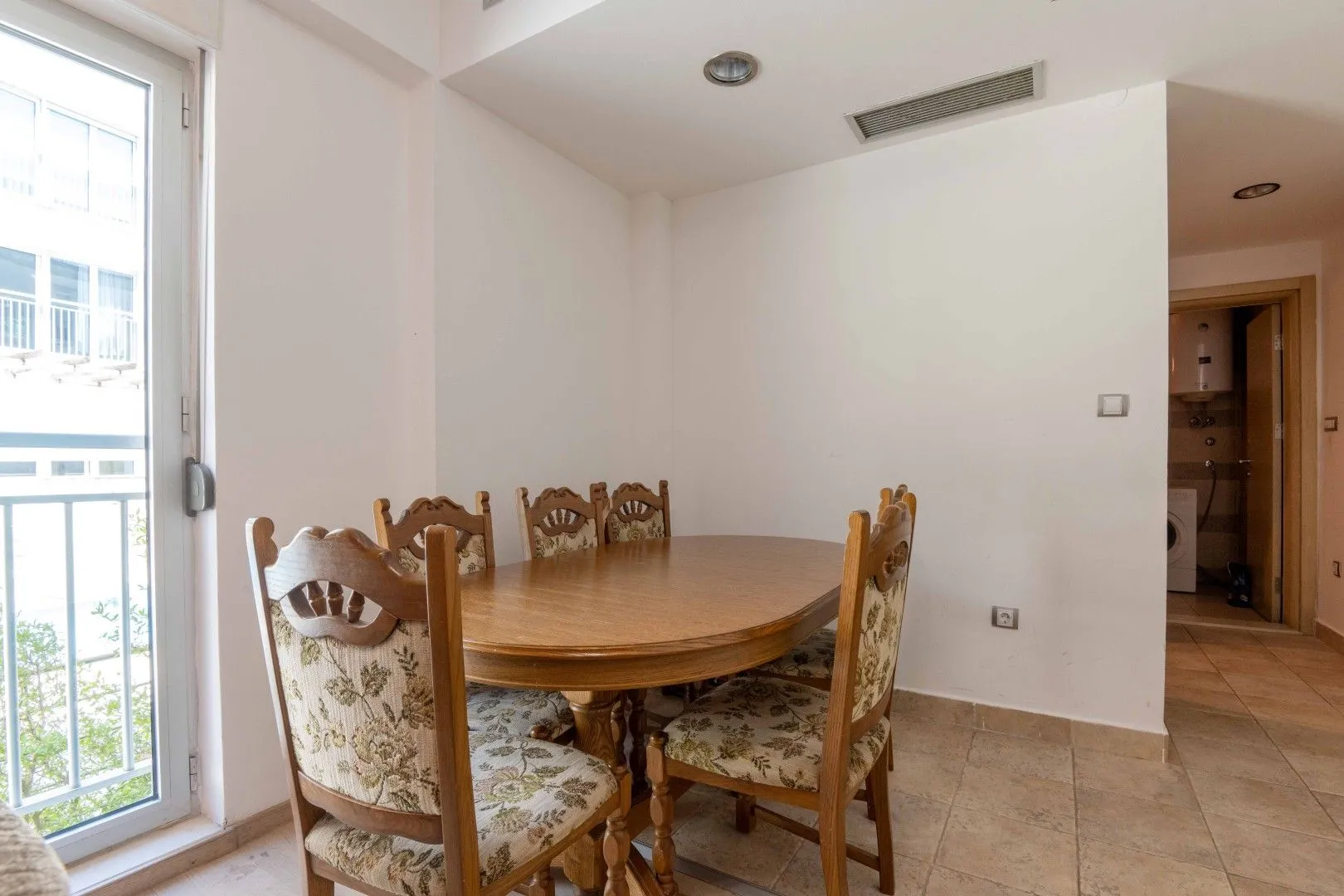 Prodaja, jednosoban stan, 50m², Dobrota, Kotor