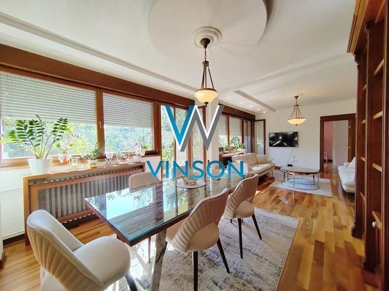 Izdavanje, četvorosoban stan, 115m², Centar, Novi Sad
