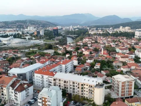 Izdavanje, jednosoban stan, 32m², Stara Varoš, Podgorica - image 9