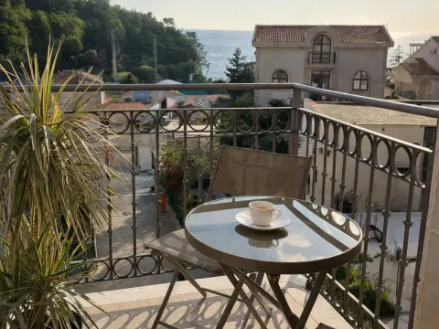 Prodaja, jednosoban stan, 33m², Petrovac, Budva - image 1