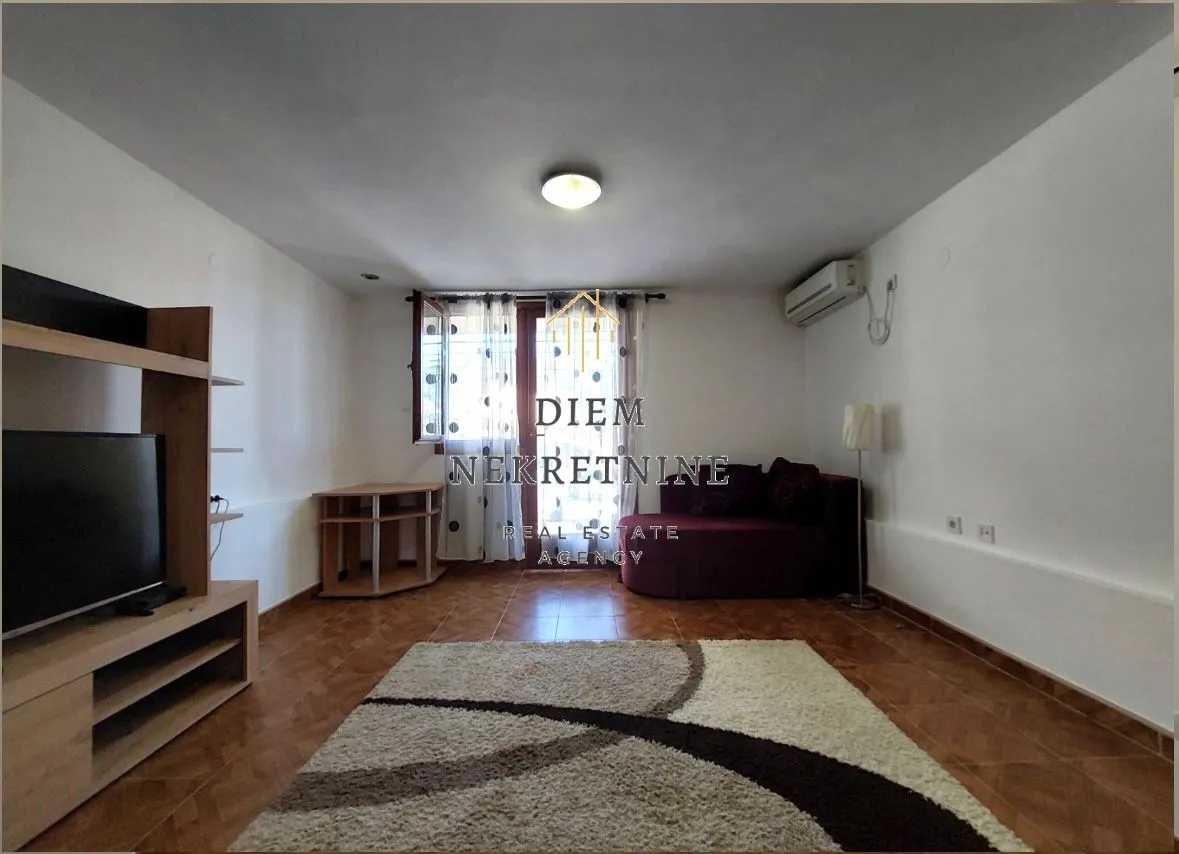 Izdavanje, dvosoban stan, 80m², Mrčevac, Tivat