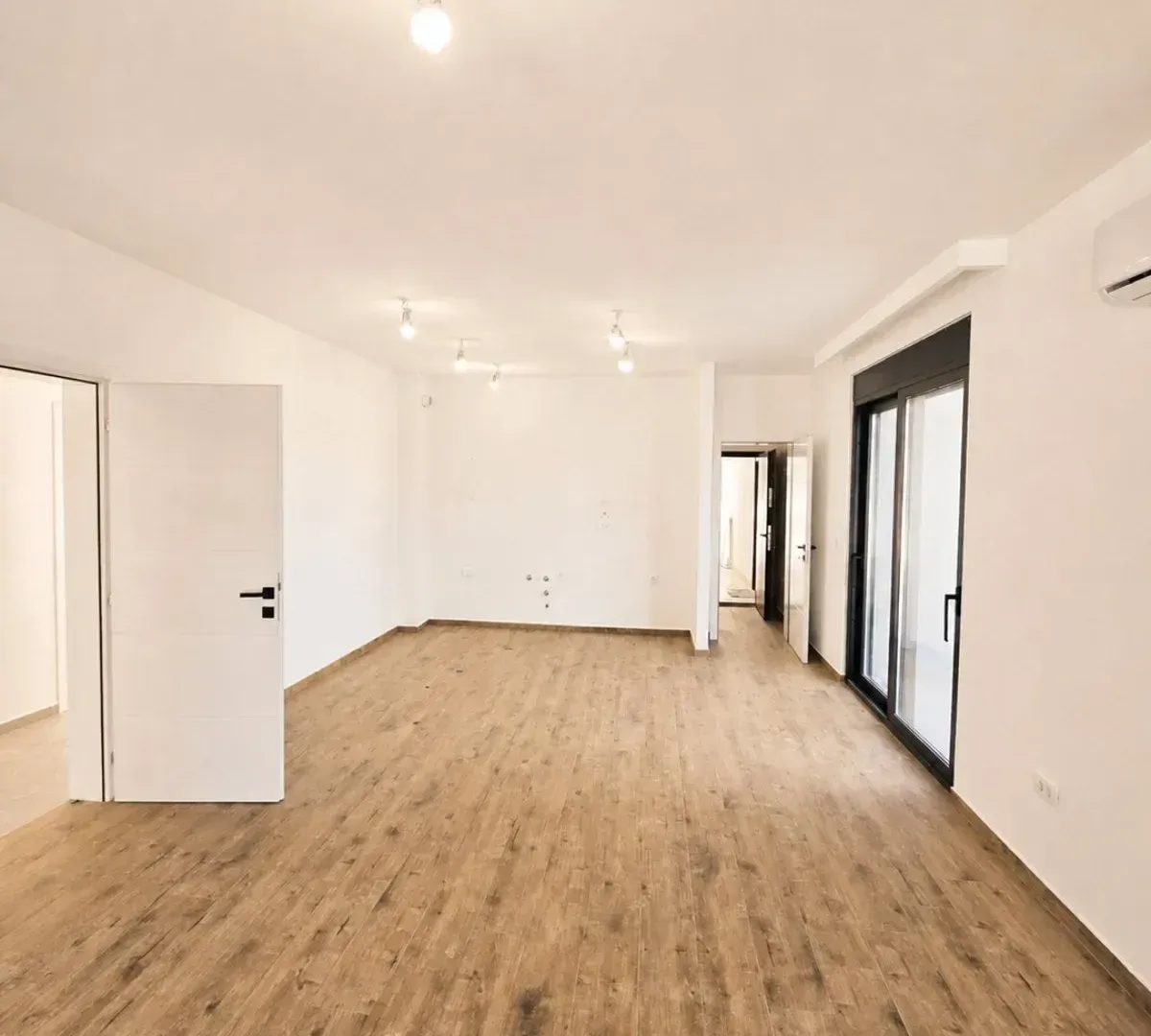 Prodaja, stan, 120m², Kotor, Crna Gora