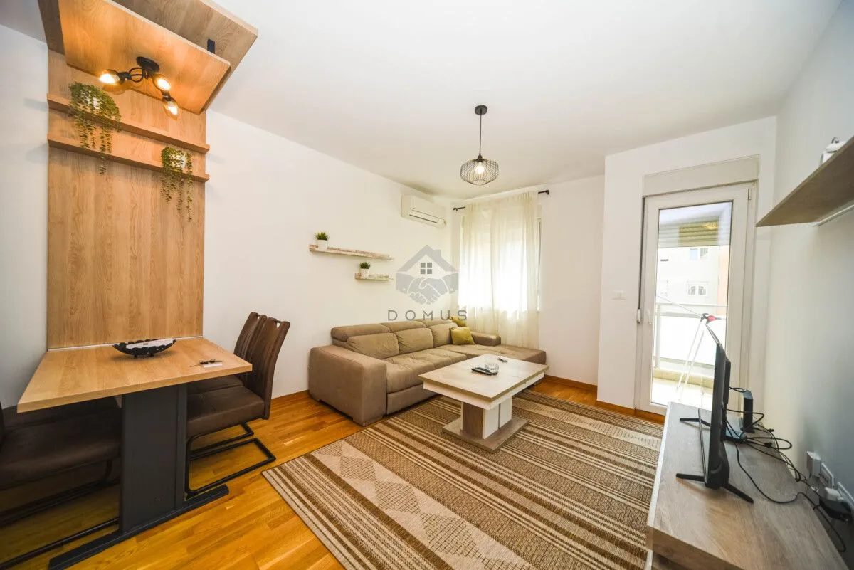 Rent, one bedroom apartment, 45m², City Kej, Podgorica