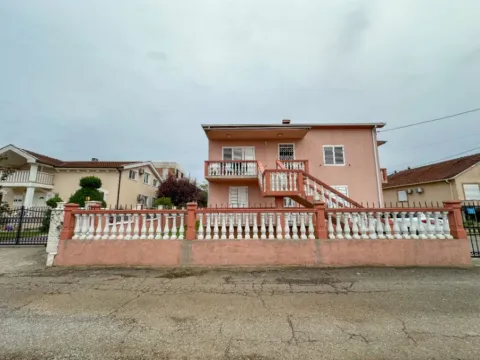 Prodaja, kuća, 250m², Dalmatinska ulica, Podgorica - image 3