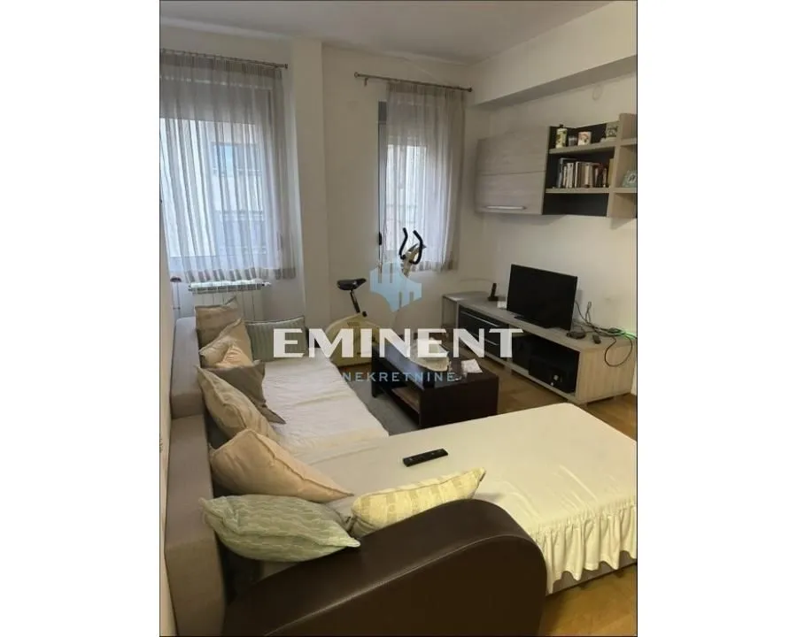 Rent, two bedroom apartment, 50m², Zvezdara Sve Podlokacije, Beograd