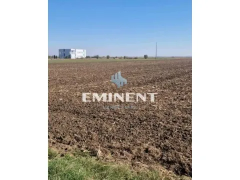 Sale, land lot, 22800m², Zemun Ugrinovci, Zemun Sve Podlokacije - image 2