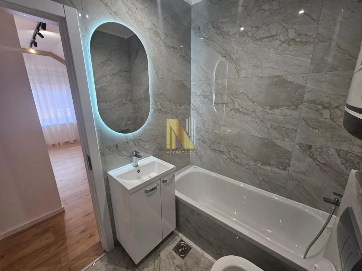 Prodaja, trosoban stan, 58m², Bulevar Oslobodjenja, Novi Sad Sve Podlokacije