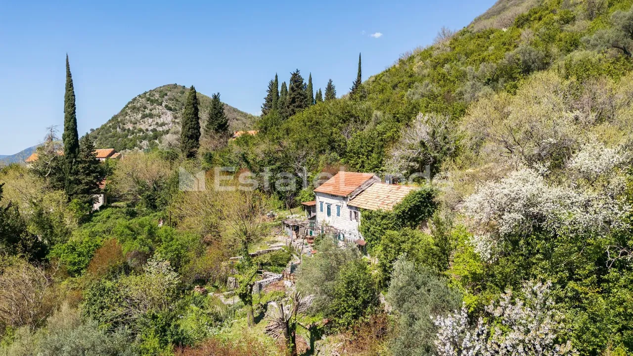 Sale, land lot, 347m², Gornja Lastva, Tivat
