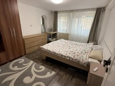 Izdavanje, kuća, 120m², Petrovaradin, Novi Sad - image 2