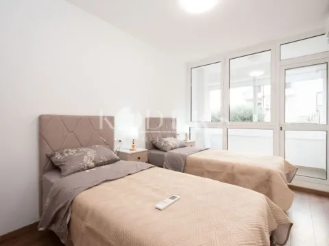 Izdavanje, trosoban stan, 98m², City Kvart, Podgorica - image 10