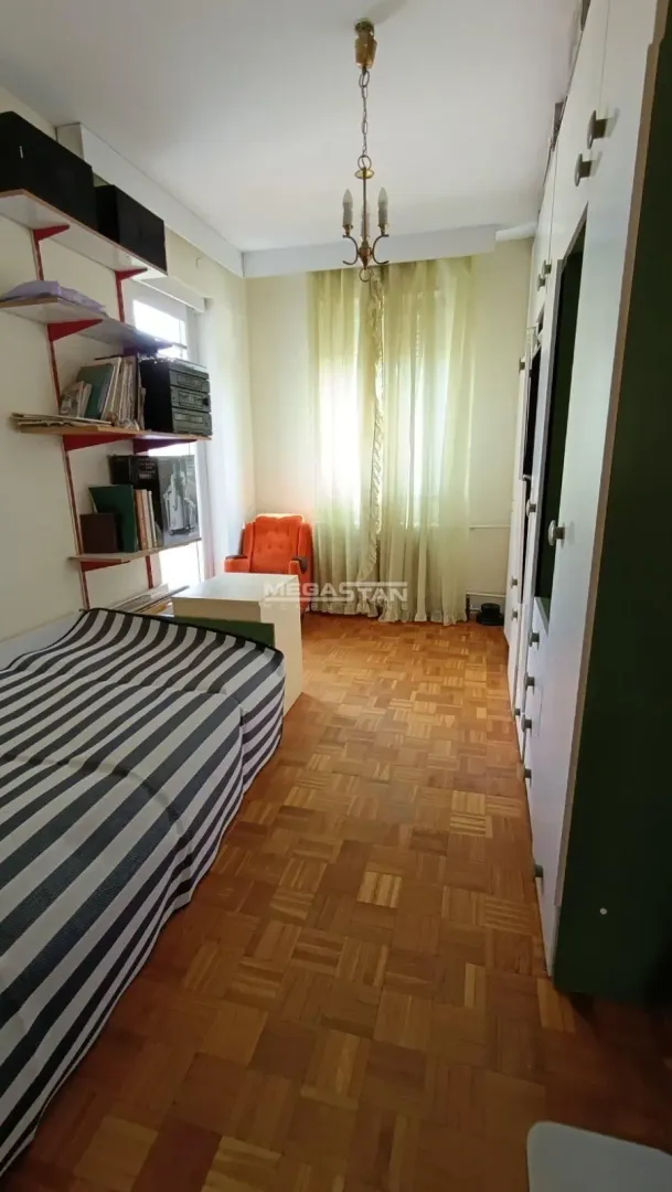 Prodaja, trosoban stan, 85m², Novi Beograd Blok 71, Novi Beograd Sve Podlokacije