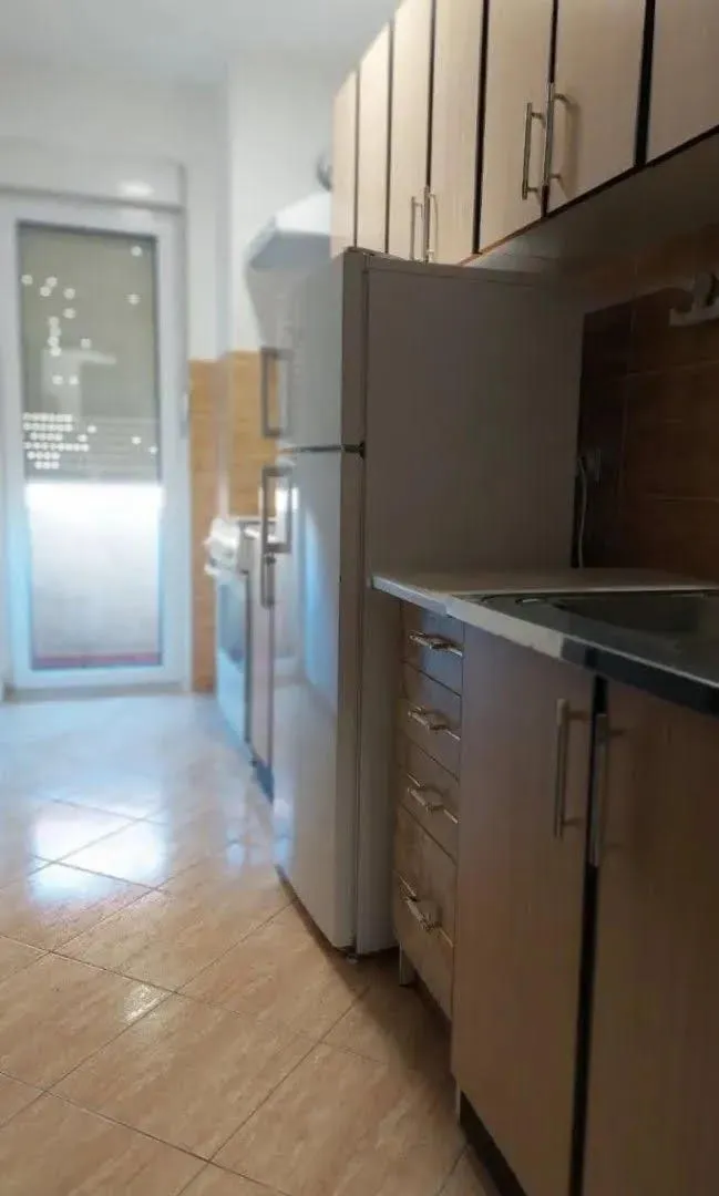 Izdavanje, dvosoban stan, 56m², Zabjelo, Podgorica