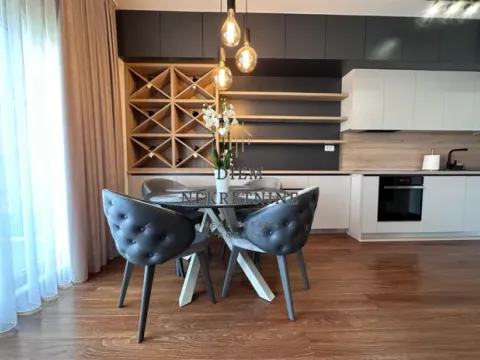 Izdavanje, dvosoban stan, 80m², Master Kvart, Podgorica - image 8