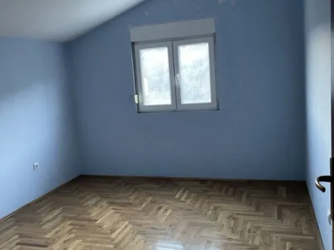 Sale, house, 160m², Rogami, Podgorica - image 3