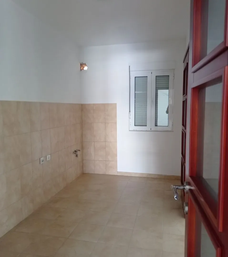 Sale, house, 300m², Bijelo Polje, Crna Gora