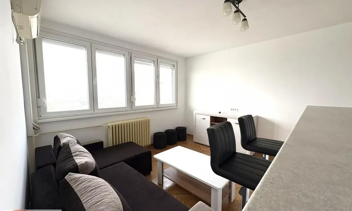 Izdavanje, dvosoban stan, 45m², Kalenić Pijaca, Vračar Sve Podlokacije