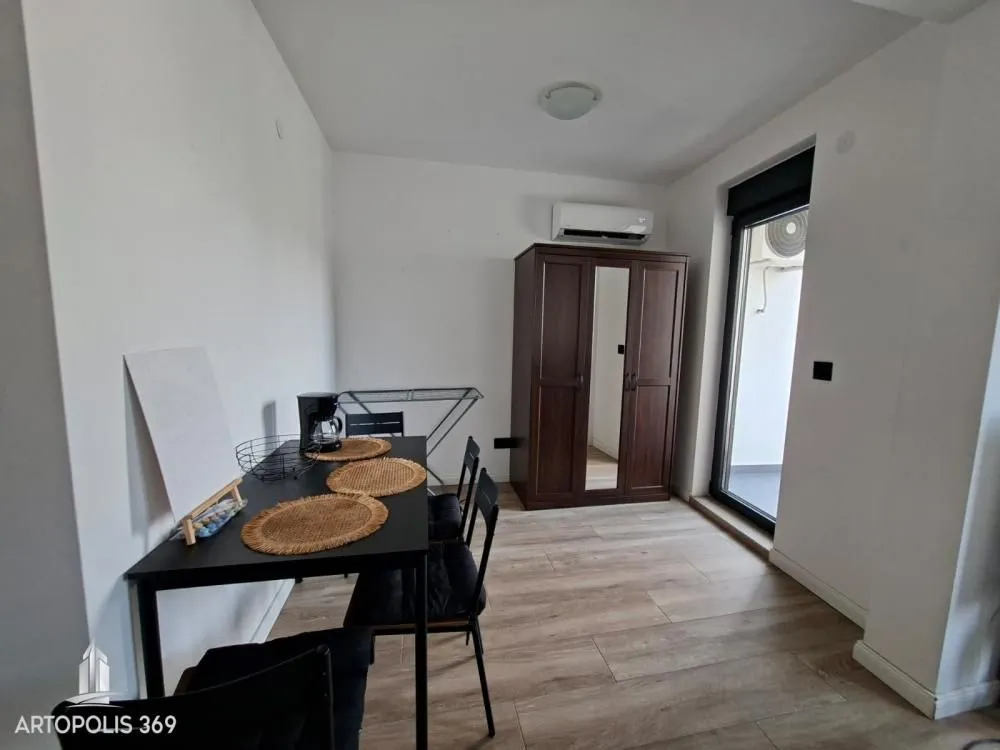 Rent, two bedroom apartment, 41m², Uciteljsko Naselje, Zvezdara Sve Podlokacije