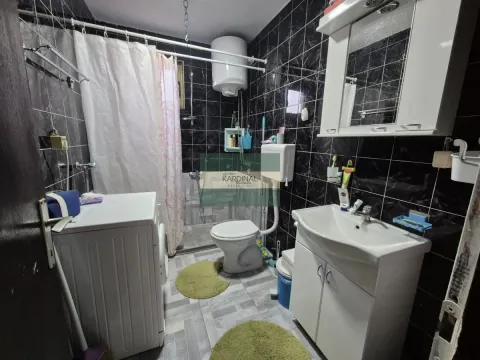 Prodaja, kuća, 300m², Tonja, Ćuprija - image 21